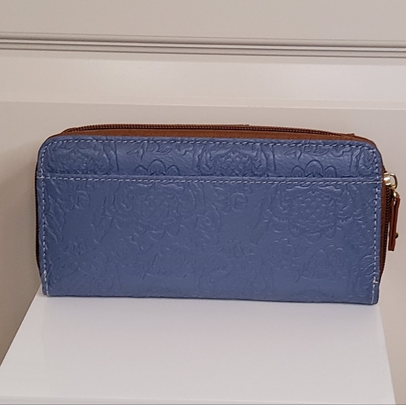 Stone Mountain Leather Wallet - Picture 5 of 5